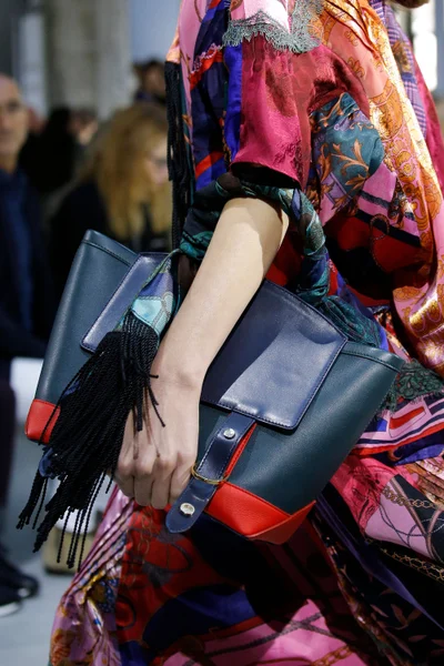 Look 9
